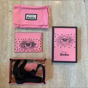 GUCCI GARDEN CARD CASE!